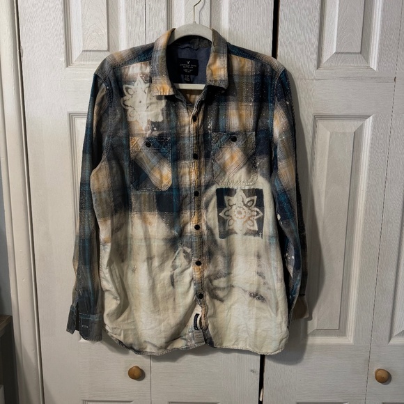 Handmade American Eagle Boho Upcycled Graphic Peace Bleached Flannel - Size XL - Picture 1 of 5